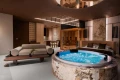 Apartament z jacuzzi i sauną - Sky Tower Wrocław