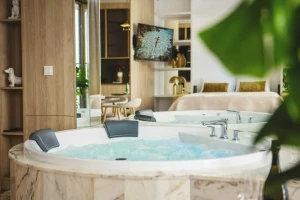Apartament z jacuzzi - Boulevard Drobnera Residence